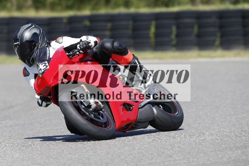 /48 25.08.2025 Cornu Master School ADR/rot-rouge/63